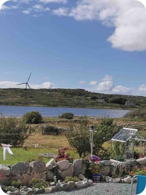 Curlews Rest - Gateway To The Aran Islands Apartment Голуей Екстериор снимка